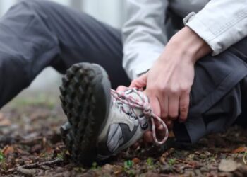 GUIDA PRATICA: Guida al primo soccorso di fratture, distorsioni e lussazioni