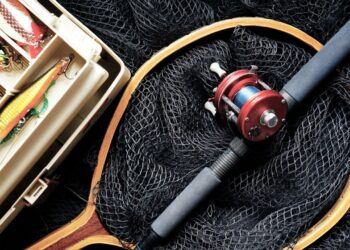 STRUMENTI PER PESCARE E CATTURARE ANIMALI