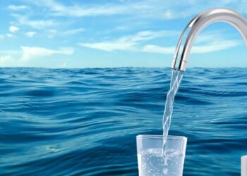 Tutorial: come ottenere acqua potabile partendo dall’acqua salata