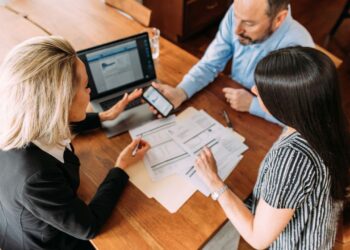 Educazione Finanziaria: Strumenti e Strategie per una Gestione Consapevole del Denaro